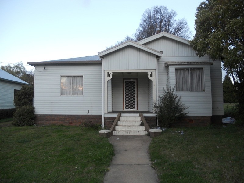 65 Malpas Street, Guyra NSW 2365