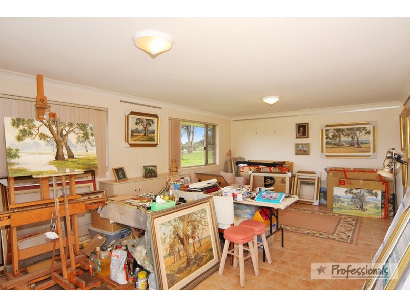 Invergowrie NSW 2350