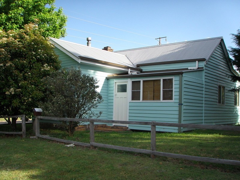 50 Claude Street, Armidale NSW 2350