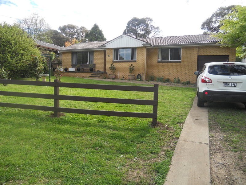 30 Chestnut Avenue, Armidale NSW 2350