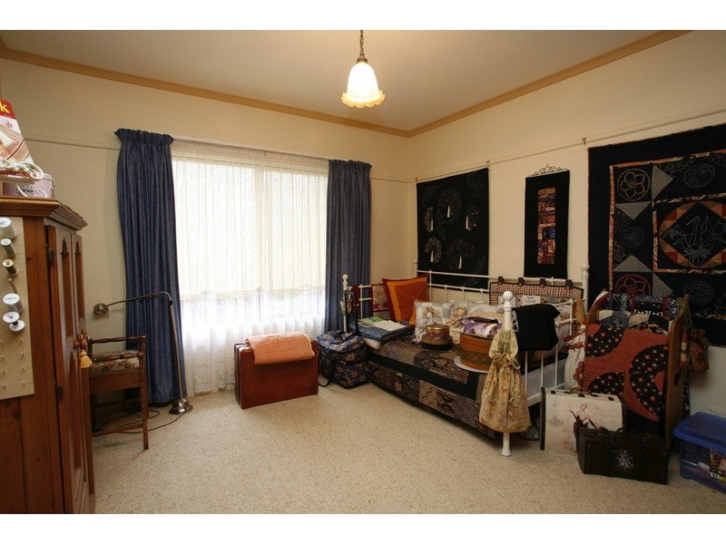 2/137 Brown Street, Armidale NSW 2350