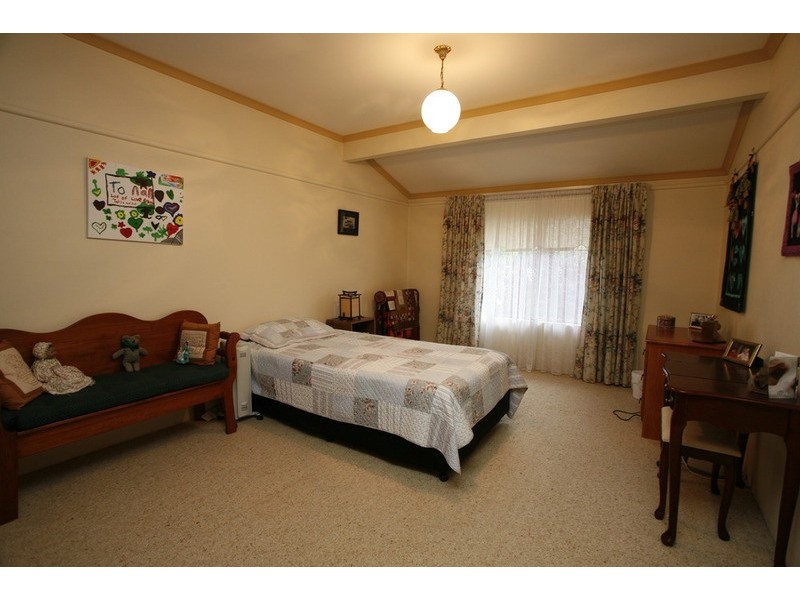 2/137 Brown Street, Armidale NSW 2350