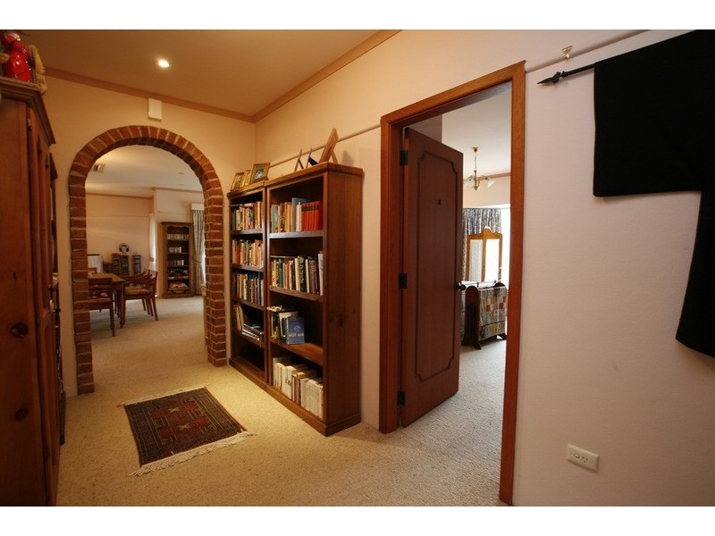 2/137 Brown Street, Armidale NSW 2350