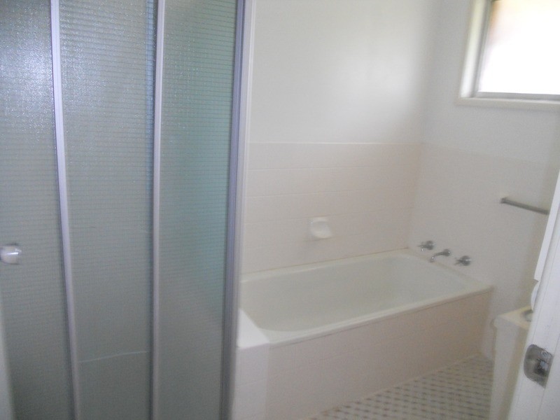 8 Schultz Avenue, Armidale NSW 2350