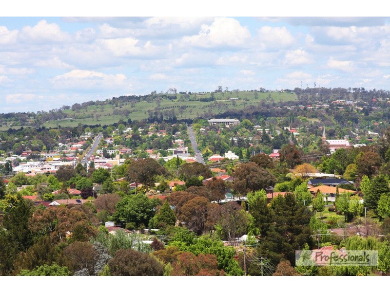 49 Chestnut Avenue, Armidale NSW 2350