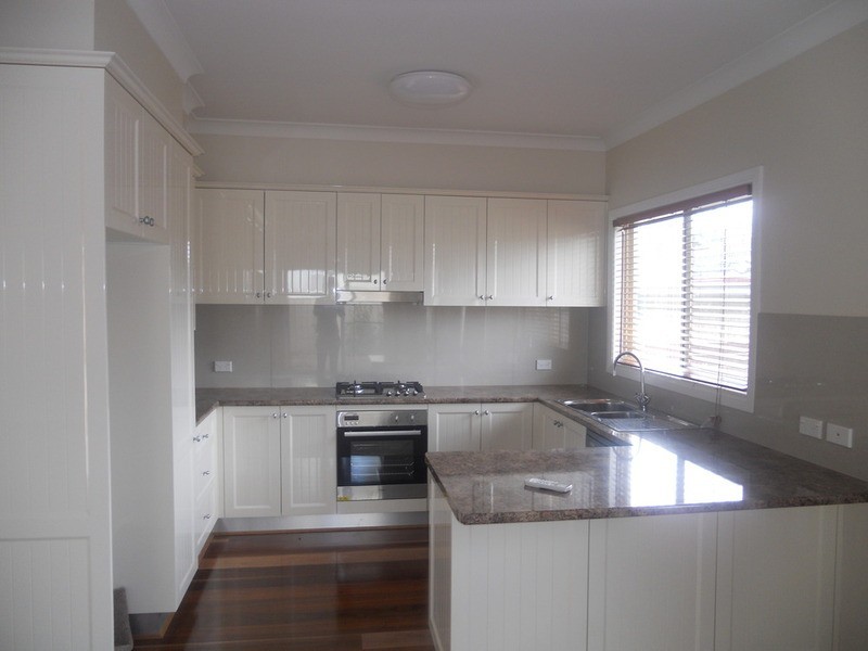2/159 Allingham Street, Armidale NSW 2350