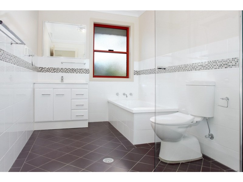 1/10 Lambs Avenue, Armidale NSW 2350