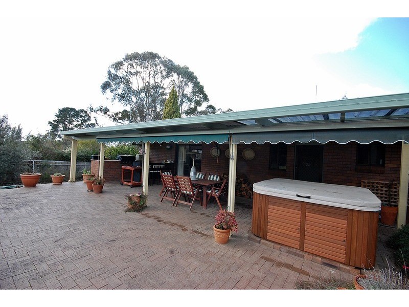 16 O’Connor Road, Armidale NSW 2350