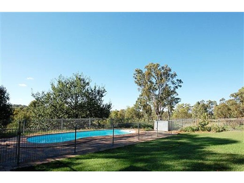 100 Stoney Ridge Road, Armidale NSW 2350