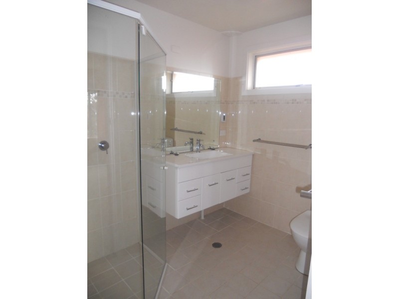 10 Hughes Place, Armidale NSW 2350