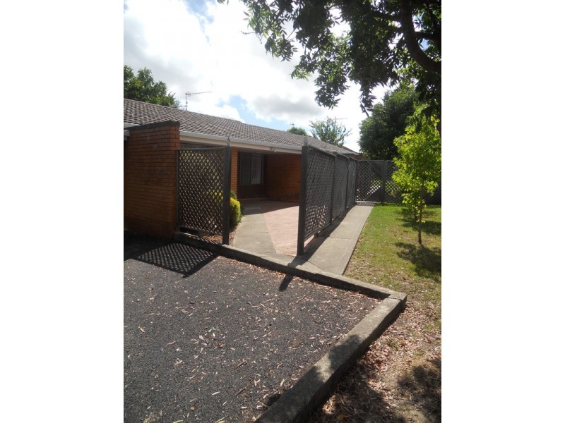 1/12 Dawson Avenue, Armidale NSW 2350