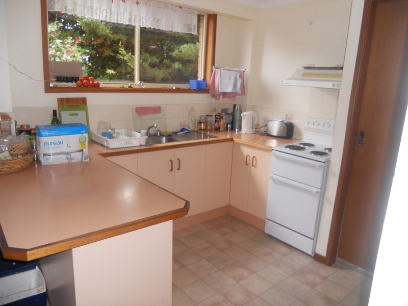 2/8 Johnson Avenue, Armidale NSW 2350