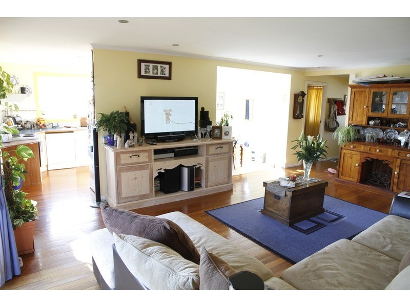 8 Erin Court, Armidale NSW 2350