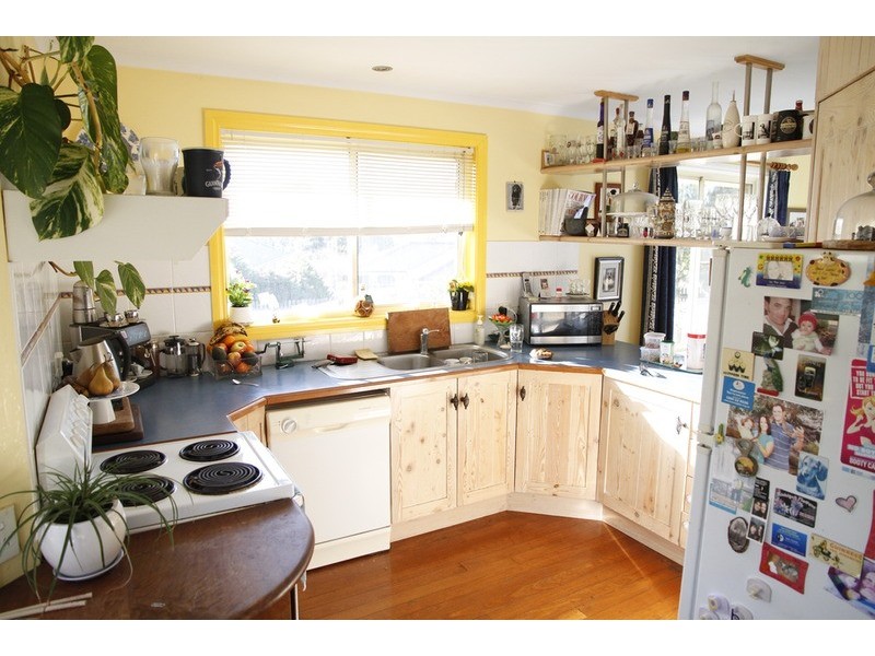 8 Erin Court, Armidale NSW 2350