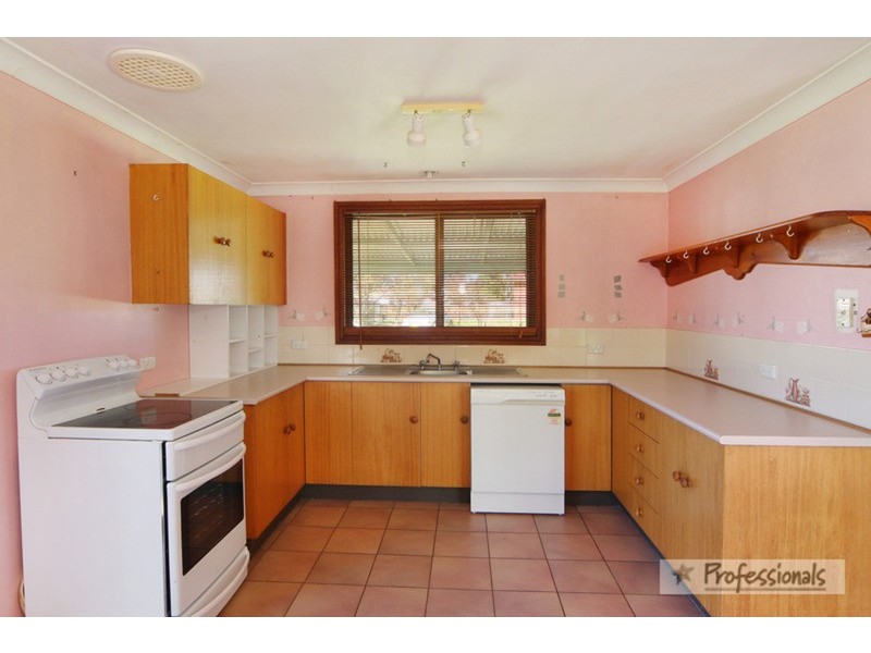 17 Coopers Lane, Uralla NSW 2358