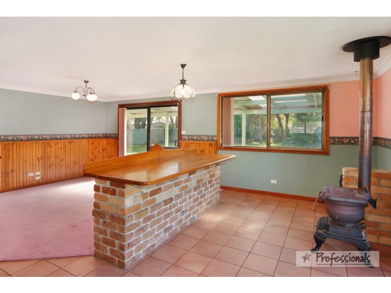 17 Coopers Lane, Uralla NSW 2358