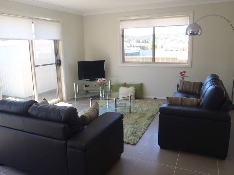 2/43 Kennedy Street, Armidale NSW 2350