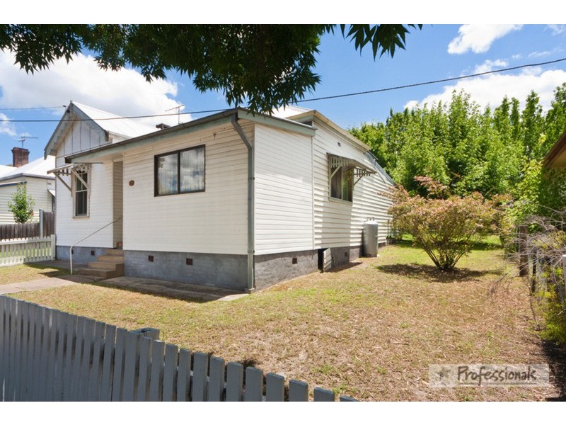 108 Markham Street, Armidale NSW 2350