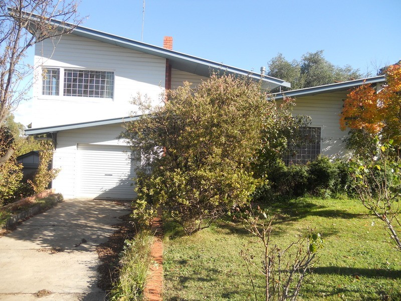 128 Jeffrey Street, Armidale NSW 2350