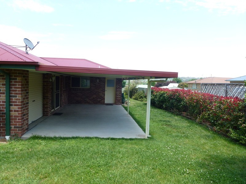 3 Clara Crescent, Armidale NSW 2350