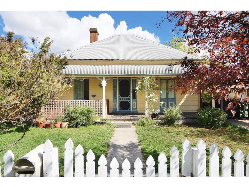 182 Brown Street, Armidale NSW 2350