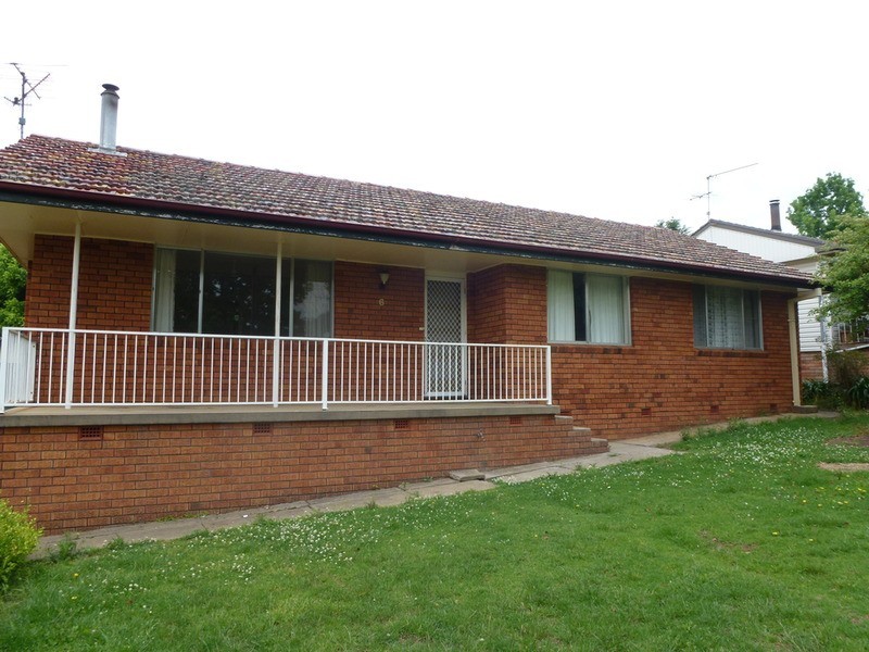 6 Simpson Avenue, Armidale NSW 2350