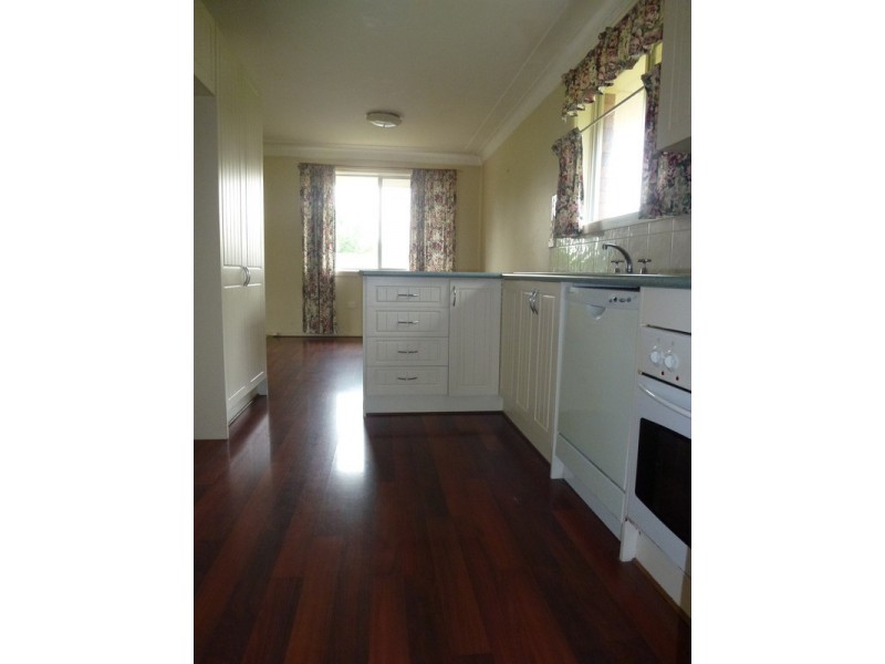 6 Simpson Avenue, Armidale NSW 2350