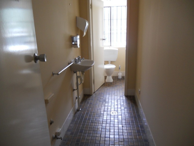 Shop 11/4-10 Queen Elizabeth  Drive, Armidale NSW 2350