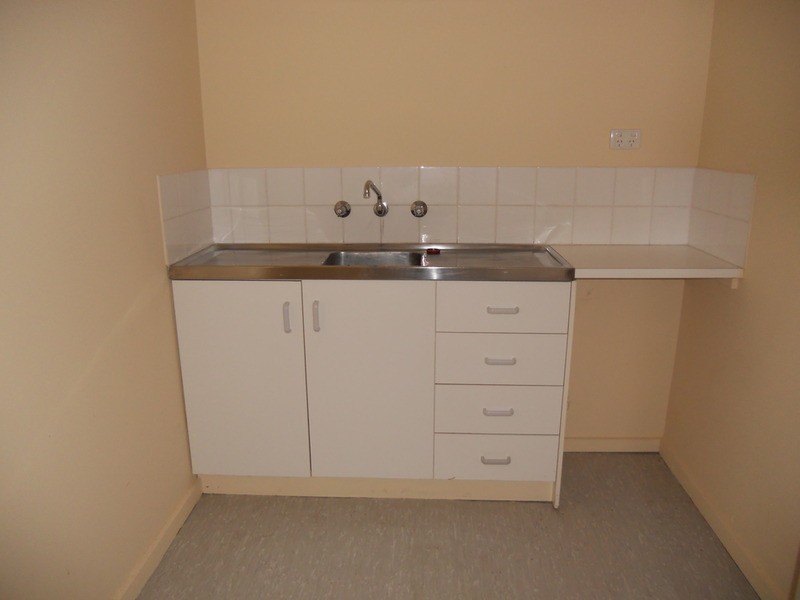 Shop 11/4-10 Queen Elizabeth  Drive, Armidale NSW 2350