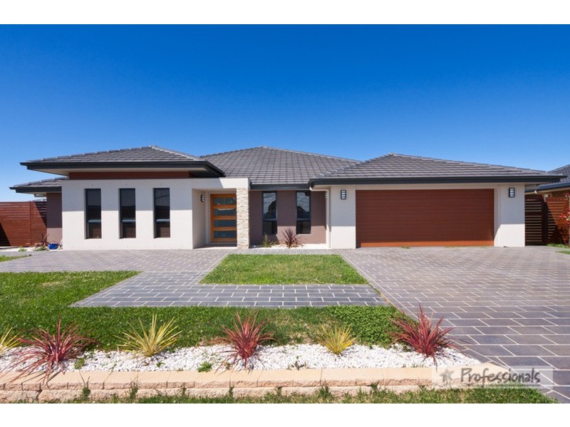 9 Hardman Close, Armidale NSW 2350
