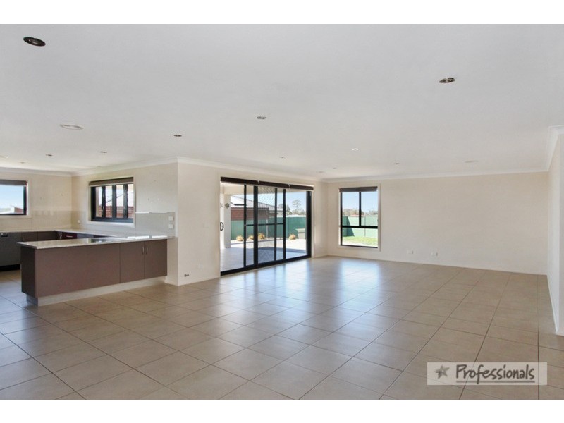 9 Hardman Close, Armidale NSW 2350