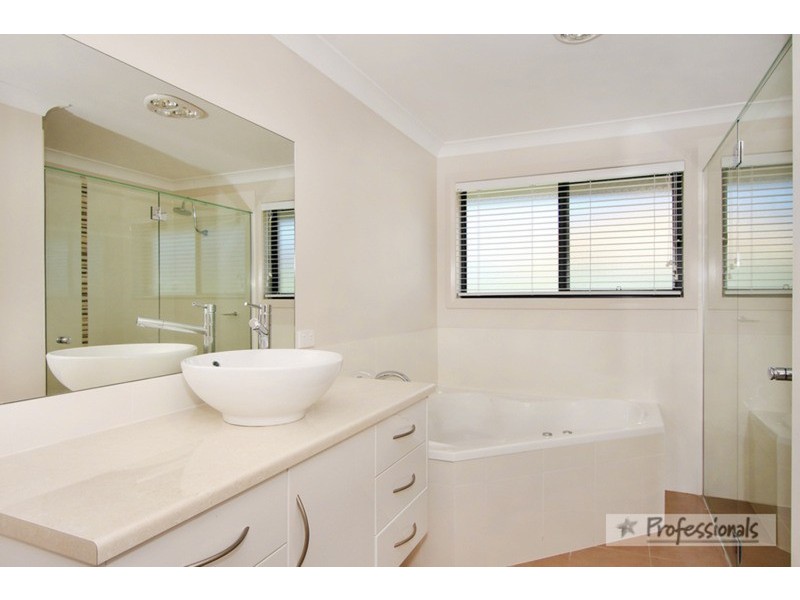 9 Hardman Close, Armidale NSW 2350