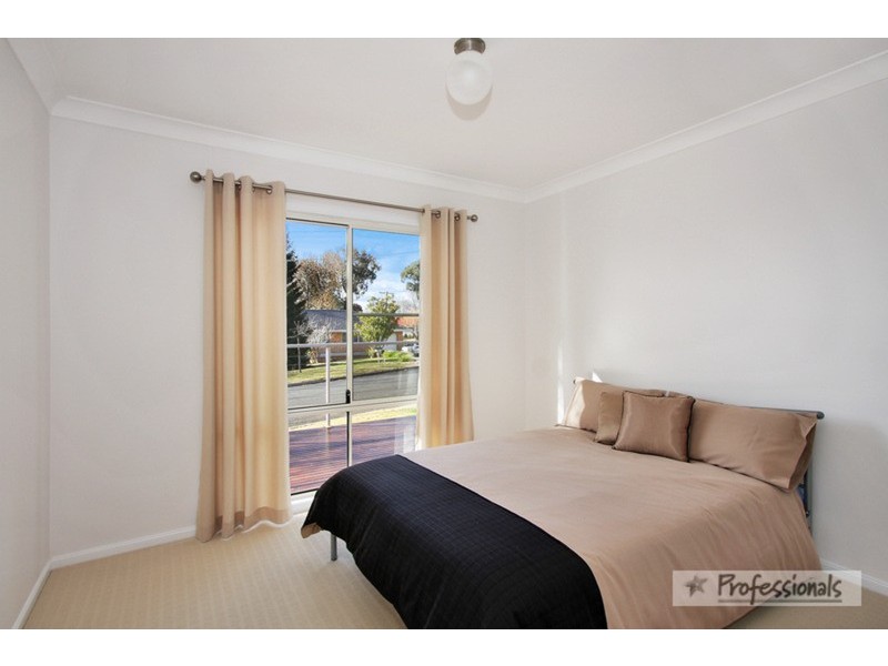 12 Thompson Street, Armidale NSW 2350