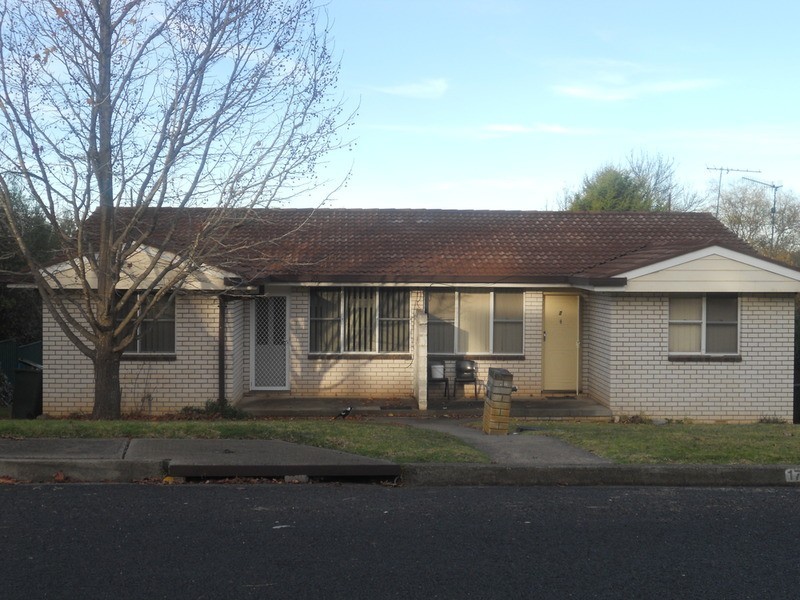 1/17 Curtis Street, Armidale NSW 2350