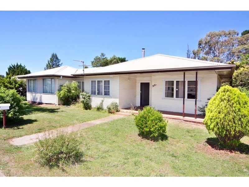 2/99 Niagara Street, Armidale NSW 2350