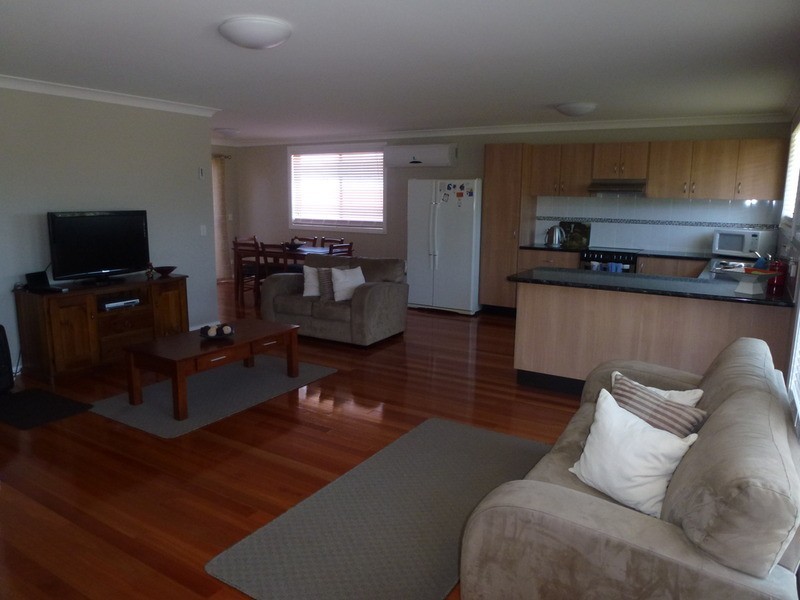 1/8 Amber Close, Armidale NSW 2350