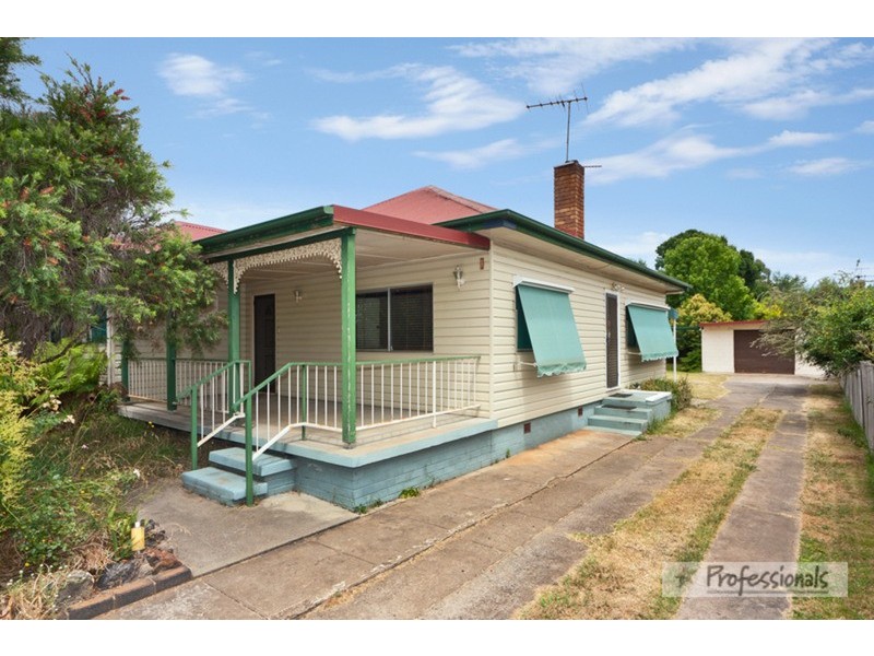 124 Niagara Street, Armidale NSW 2350