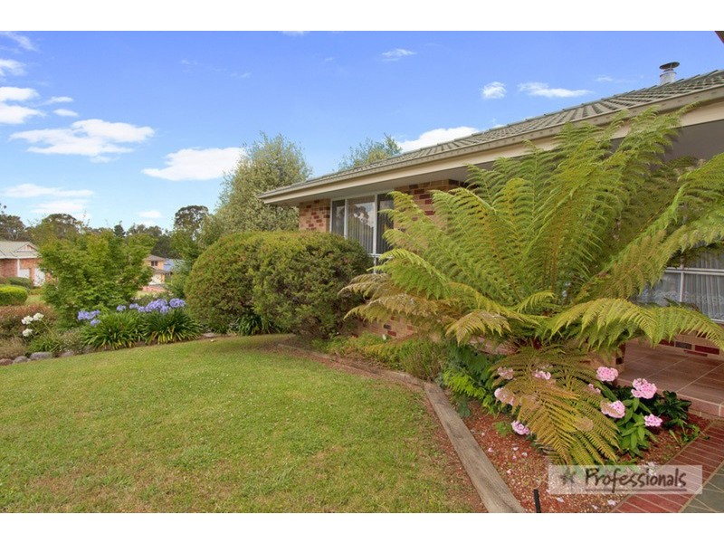 42 Norris Drive, Armidale NSW 2350