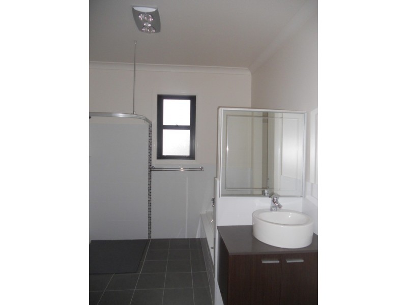 2/23 Hargrave Street, Armidale NSW 2350