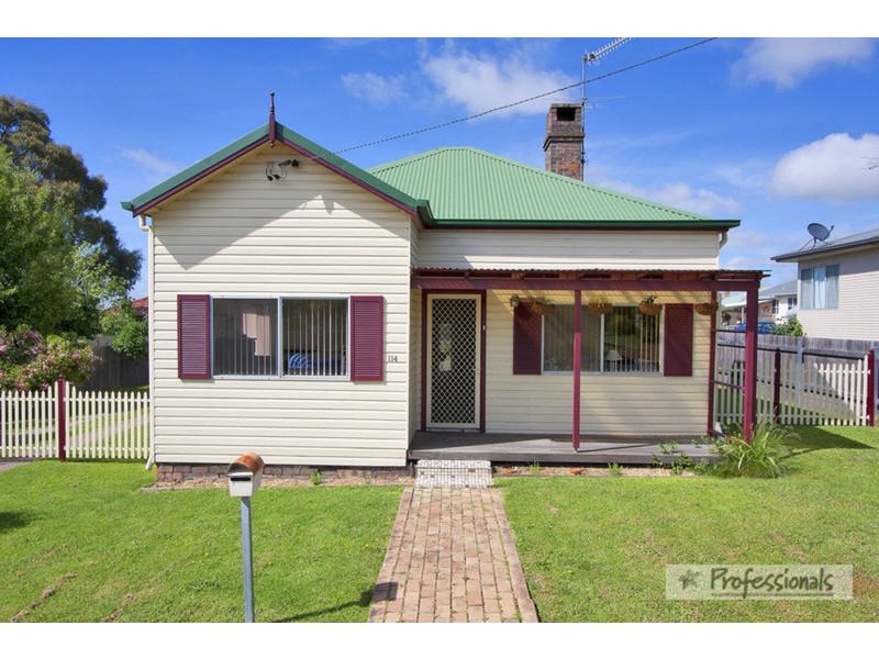 114 Erskine Street, Armidale NSW 2350