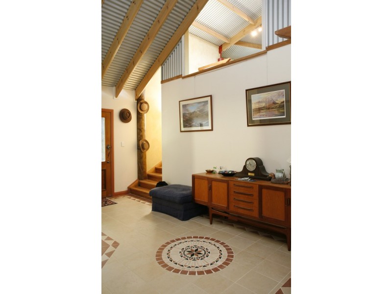 2 Nyssa Street, Armidale NSW 2350