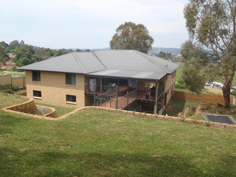 69 Ashtree Drive, Armidale NSW 2350