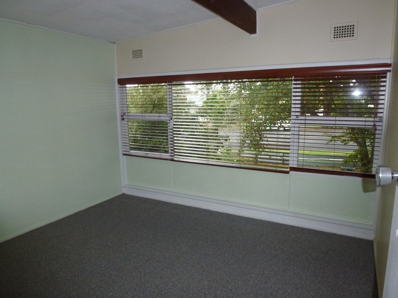 77 Erskine Street, Armidale NSW 2350