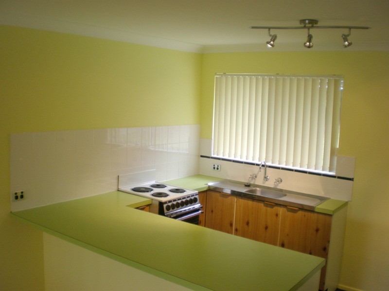 2/10 Moyes Street, Armidale NSW 2350