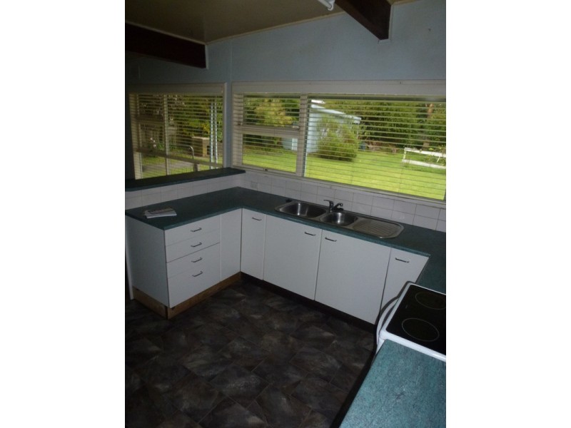 77 Erskine Street, Armidale NSW 2350