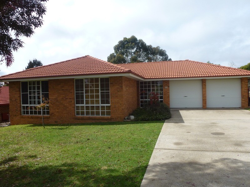9 The Boulevarde, Armidale NSW 2350