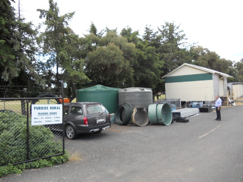 213 Barney Street, Armidale NSW 2350