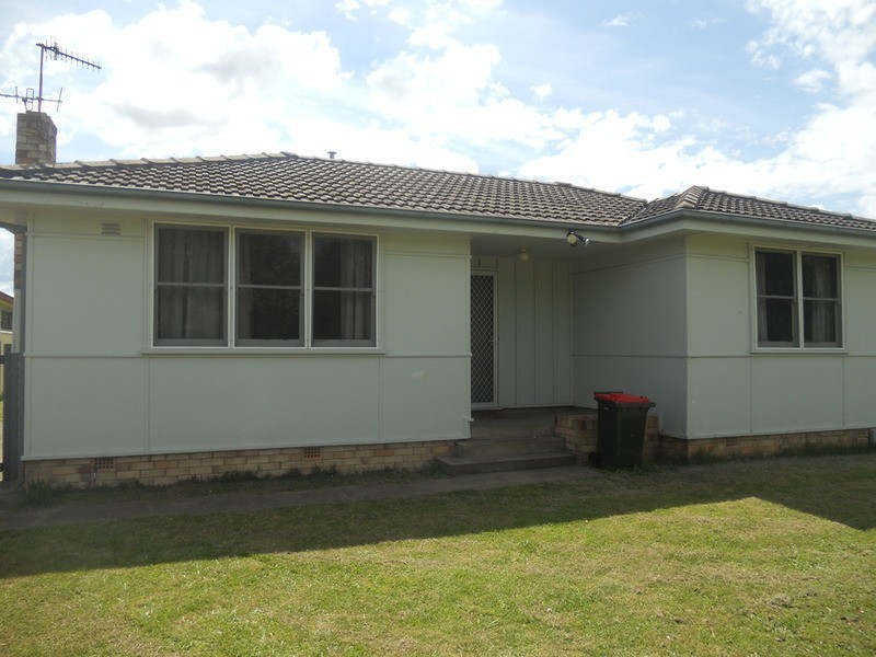 36 Golgotha Street, Armidale NSW 2350