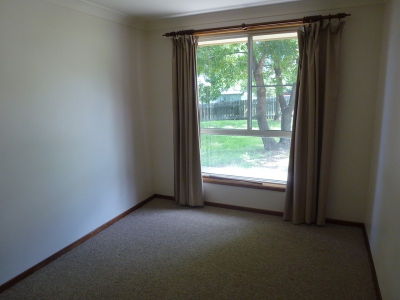 5 Peters Place, Armidale NSW 2350