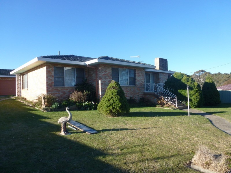 7 Gordon Street, Armidale NSW 2350